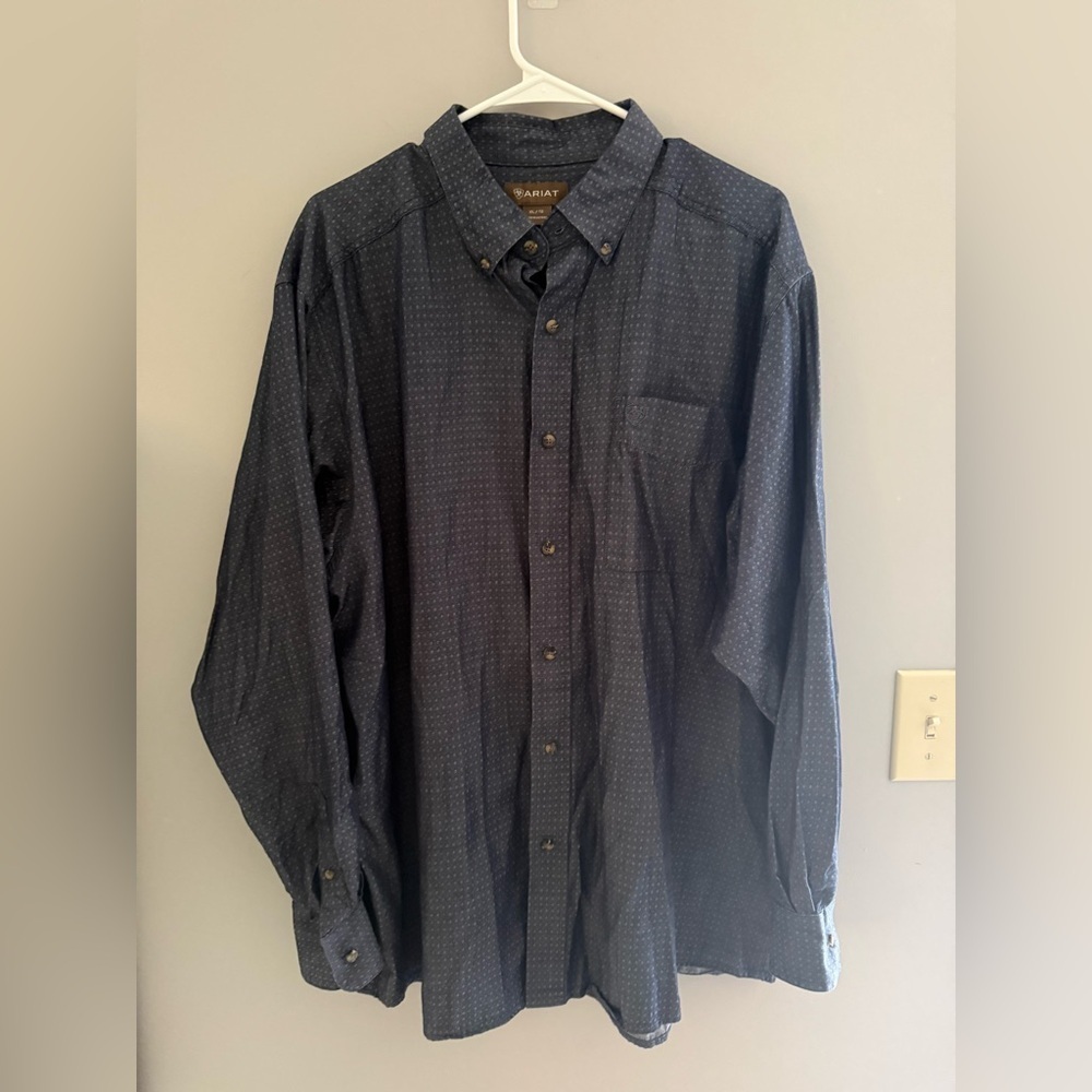 Ariat Colson Classic Fit Button Up Shirt Men’s SZ XL Blue Chambray Long Sleeve